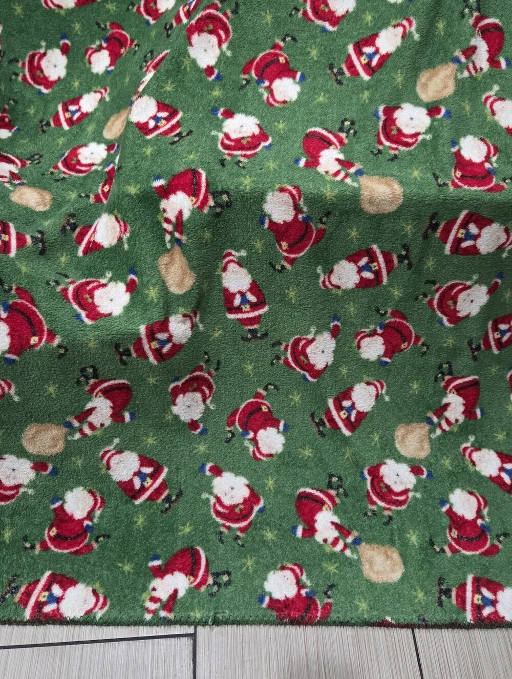 Christmas Santa Claus Green Fleece Plush Holiday Throw Blanket
